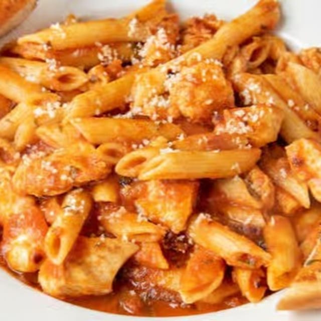 Spicy Chicken & Fettuccini.
