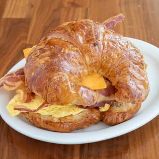 Bacon, Eggs & Cheddar Sandwich